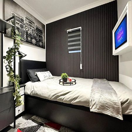 Boutique Backyard Bungalow - Brimsdown Enfield Exteriér fotografie
