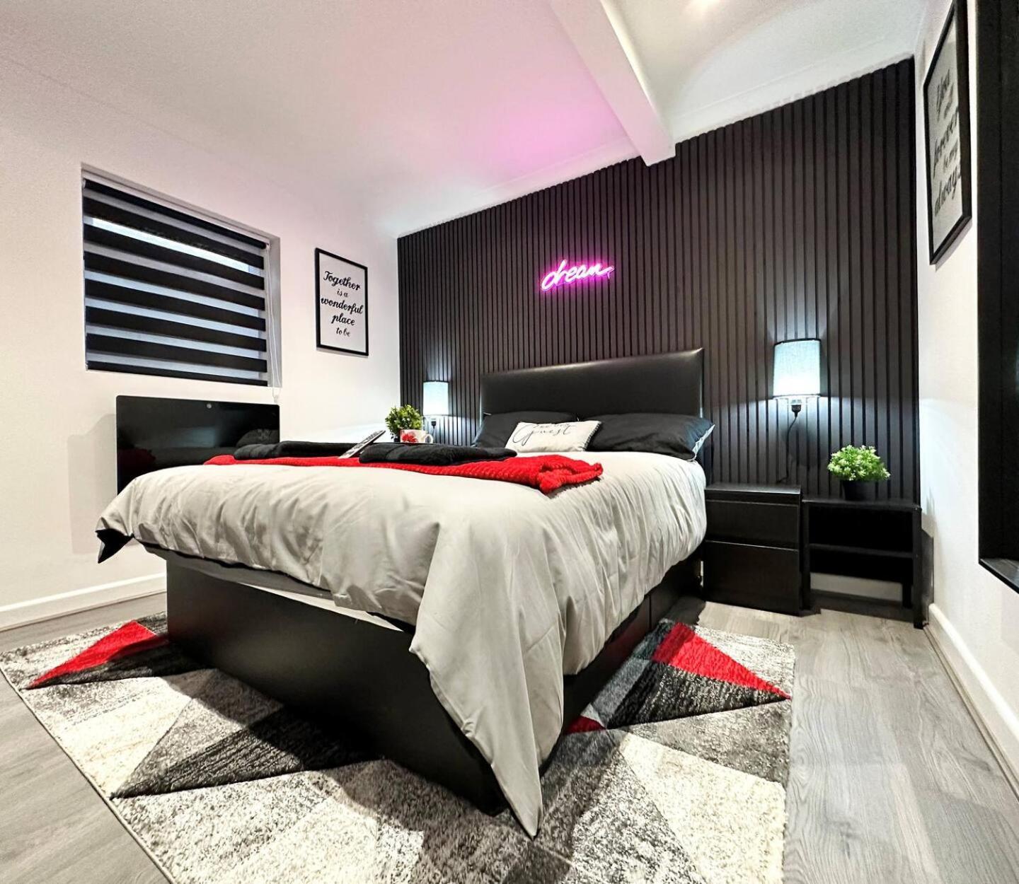 Boutique Backyard Bungalow - Brimsdown Enfield Exteriér fotografie